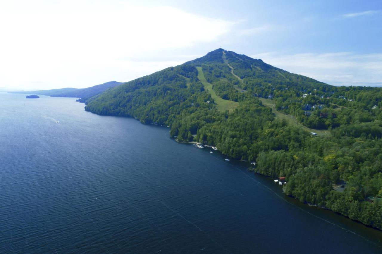 Destination Owl'S Head - Mtn Haus Hotel Mansonville Eksteriør billede